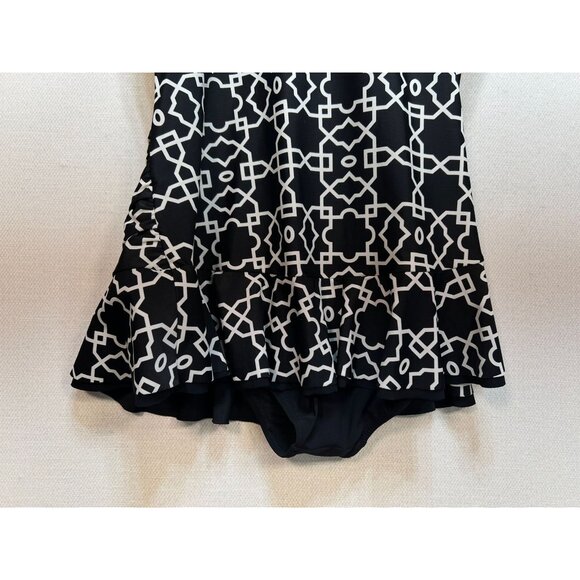 Profile By Gottex Women's One Piece Swimsuit Size 14 Black White Geo Sleeveless - Picture 10 of 10